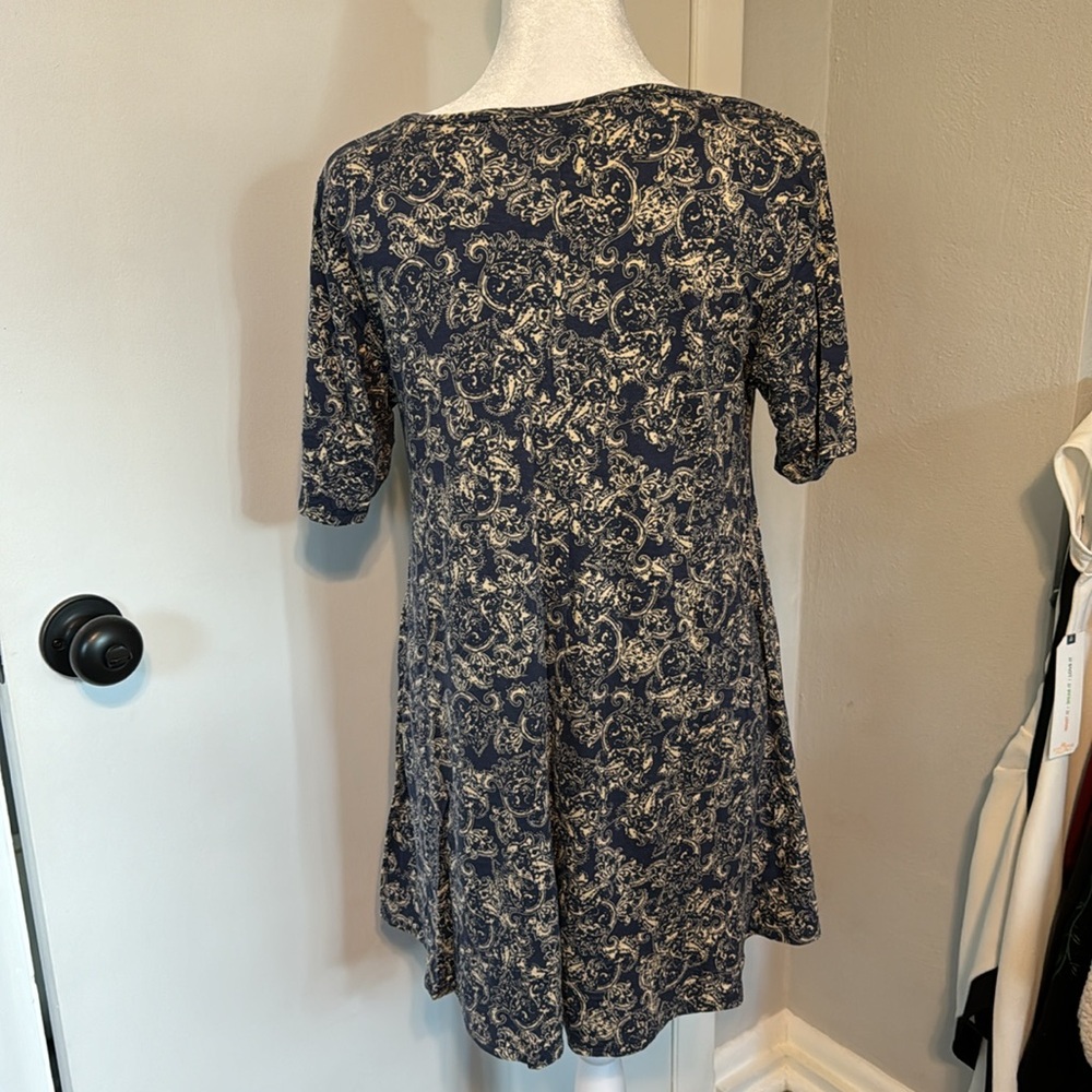 Lularoe tunic - Picture 6 of 7